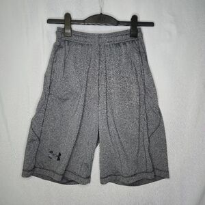 Under Armour Mens Medium Gray Loose Fit Heatgear Size SM